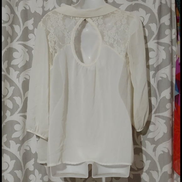 Sheer Cream blouse - Picture 3 of 5